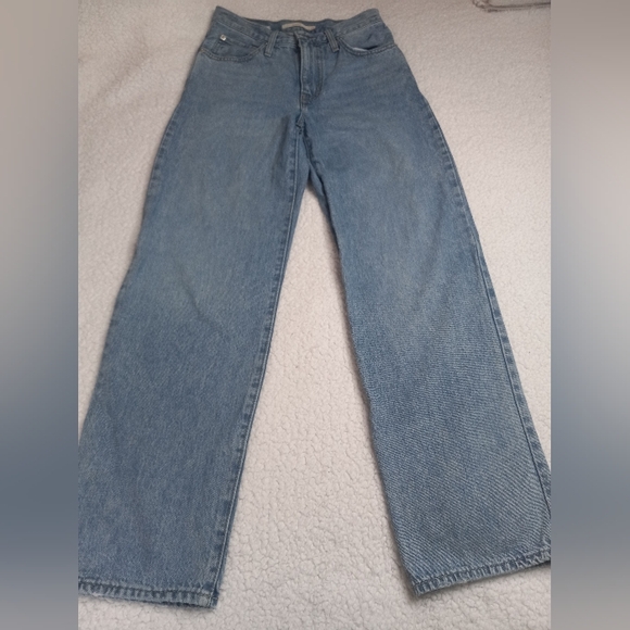 Levis Women's 94 Baggy Medium Wash Denim Jeans Size 25 - Picture 2 of 11